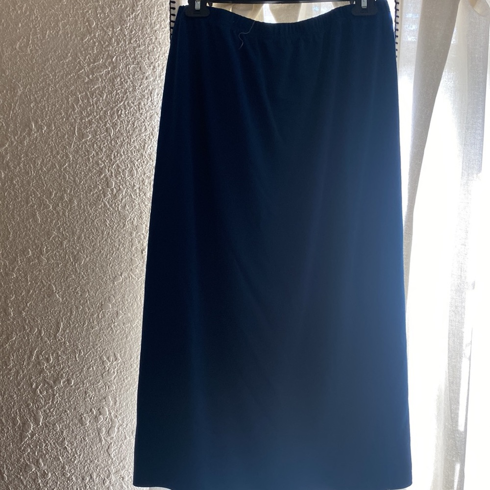 Skirt - Picture 3 of 3